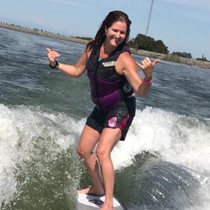 Meet your Posher, Lorrie